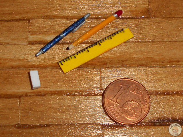 Miniatures : Office supplies - Various supplies